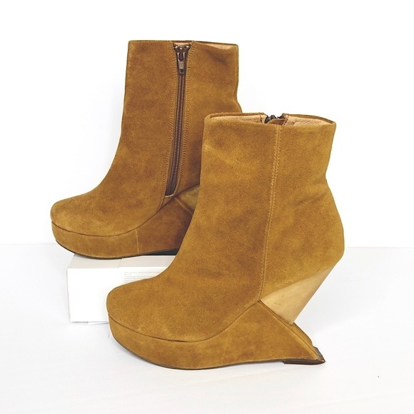 Jeffrey Campbell Shoes - JEFFREY Campbell handmade tan Meeker suede boots